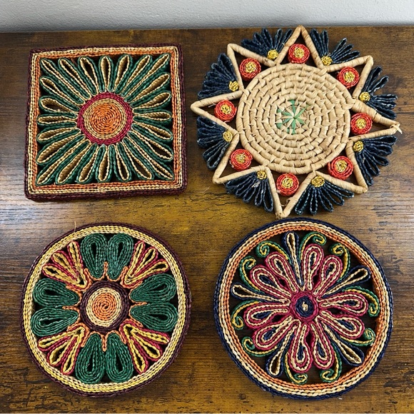 Other - Vintage Trivets Hot Pads Boho Decor Flower Floral Daisy Pot Holder Lots Of 4
